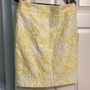 Ann Taylor Sz 8 Floral Jacquard Yellow and White Midi Pencil Skirt